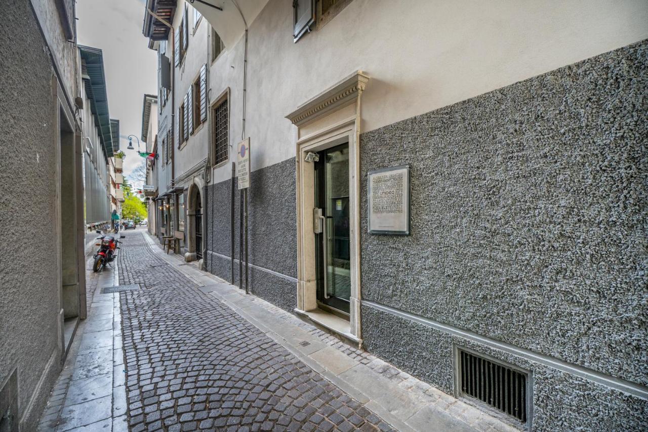 Ricasoli Garden Modern Apartment Údine Exterior foto